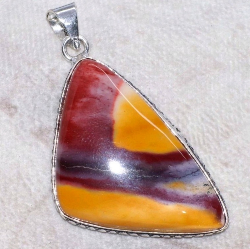 Australian Mookaite Jasper Gemstone 925 Sterling Silver Pendant Necklace